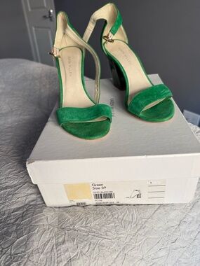 Karen Miller Green Suede Slingback Block Heels size 39/US 8.5